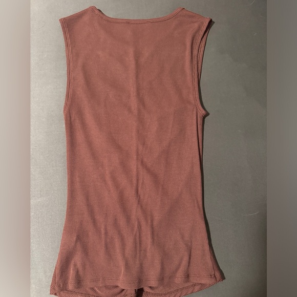 Paige Ruched Front Ribbed Tank Top - Picture 2 of 2
